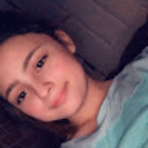 Meet your Posher, Simone